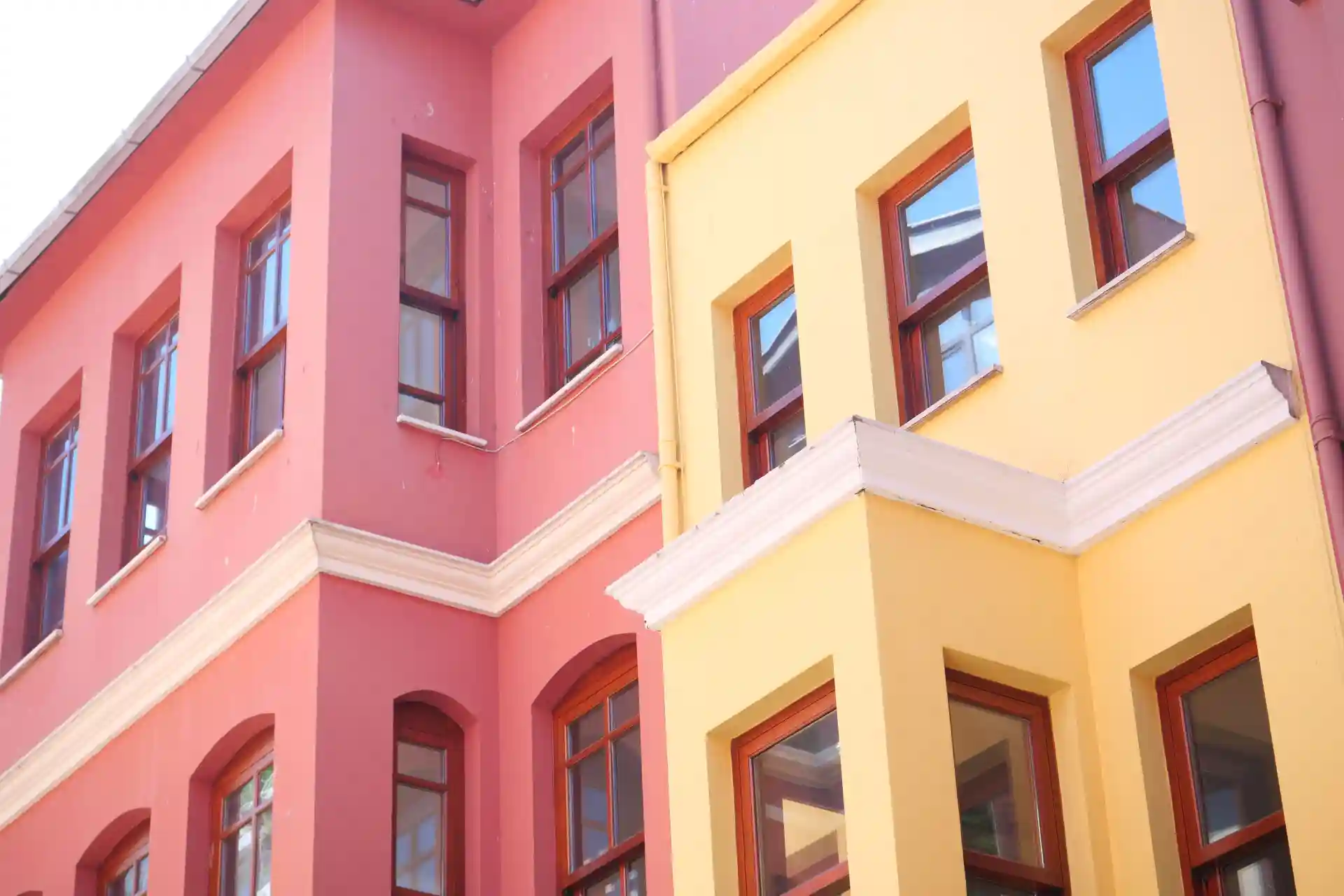 how to calculate paint quantity for building